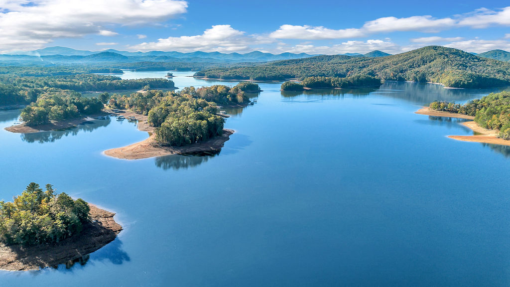 houses for sale on lake chatuge north georgia lake homes